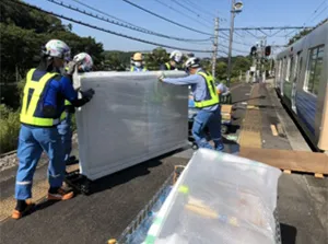 駅構内移動作業