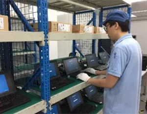 専用ラインによるPCのキッティング