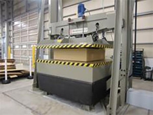 Compression test for cardboard boxes (verification of the strength deterioration due to humidity)