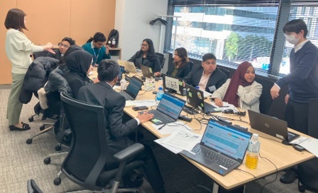 秋田県立大学での出張講義