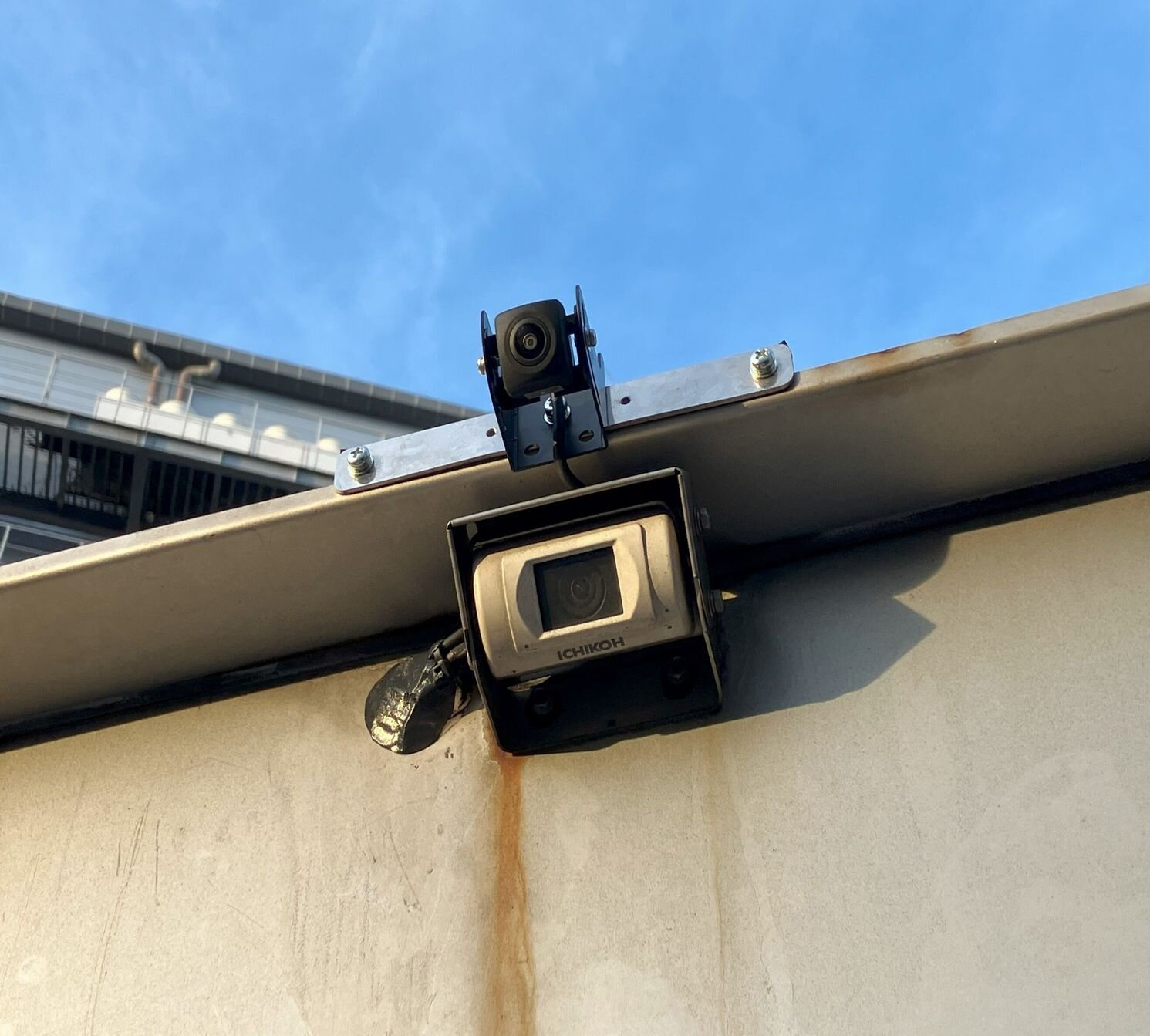 バックモニター2