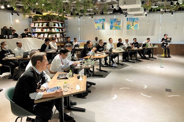 経営幹部から発表内容に関する質疑も行われました