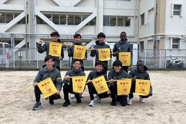 寄贈した交通安全旗